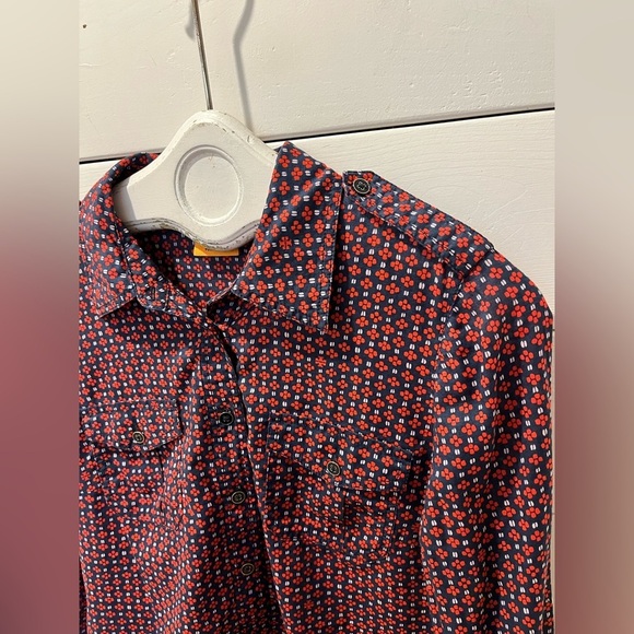 📍❤️ Tory Burch Blouse – Red Geometric Print – Size 10 - Picture 10 of 12